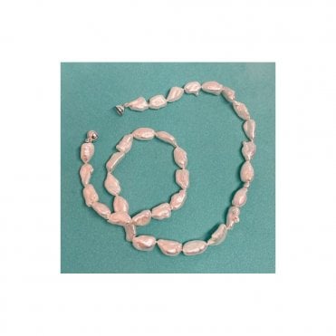 Biwa Pearl Necklace