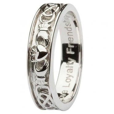 Gents Claddagh Band Ring